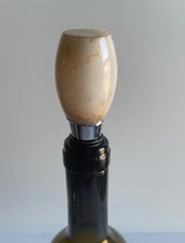 Load image into Gallery viewer, Wine Stopper DesignZ by CT