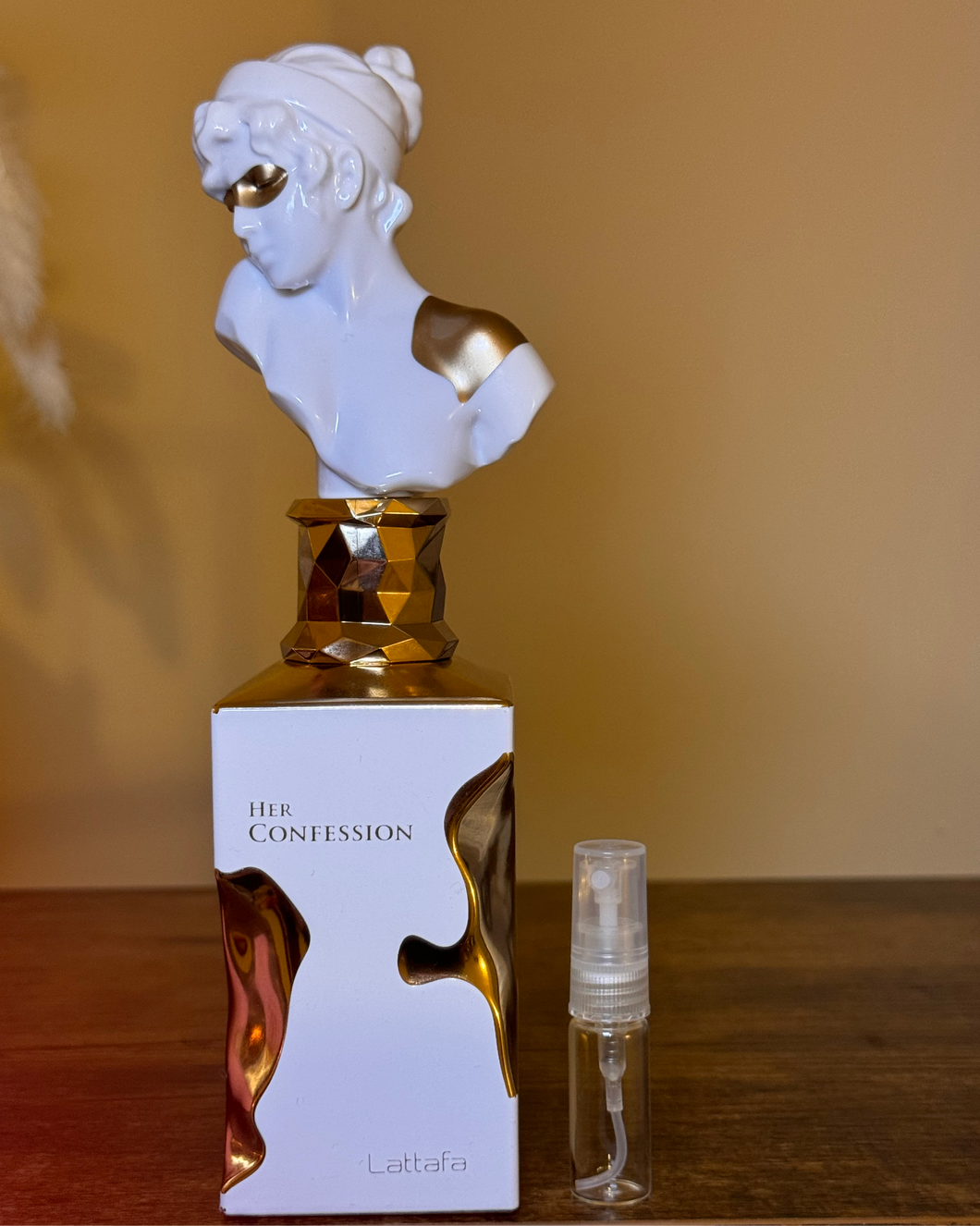 Lataffa Her Confession Sample Scents by CT